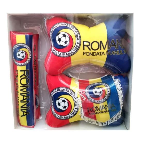 Set 5 bucati, 2 pernita tetiera cu emblema, 2 protectii centura si fanion nationala fotbal Romania